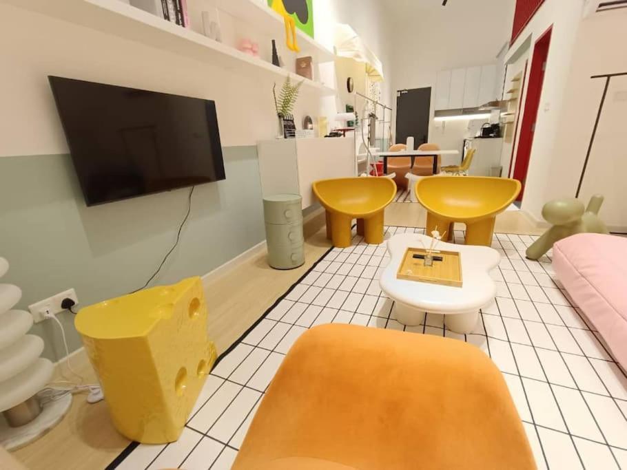 Dopamine Decor Loft Design Sunway Grid 4-6Pax Netflix Apartment *