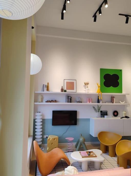 Apartment Dopamine Decor Loft Design Sunway Grid 4-6Pax Netflix Kampong Pendas